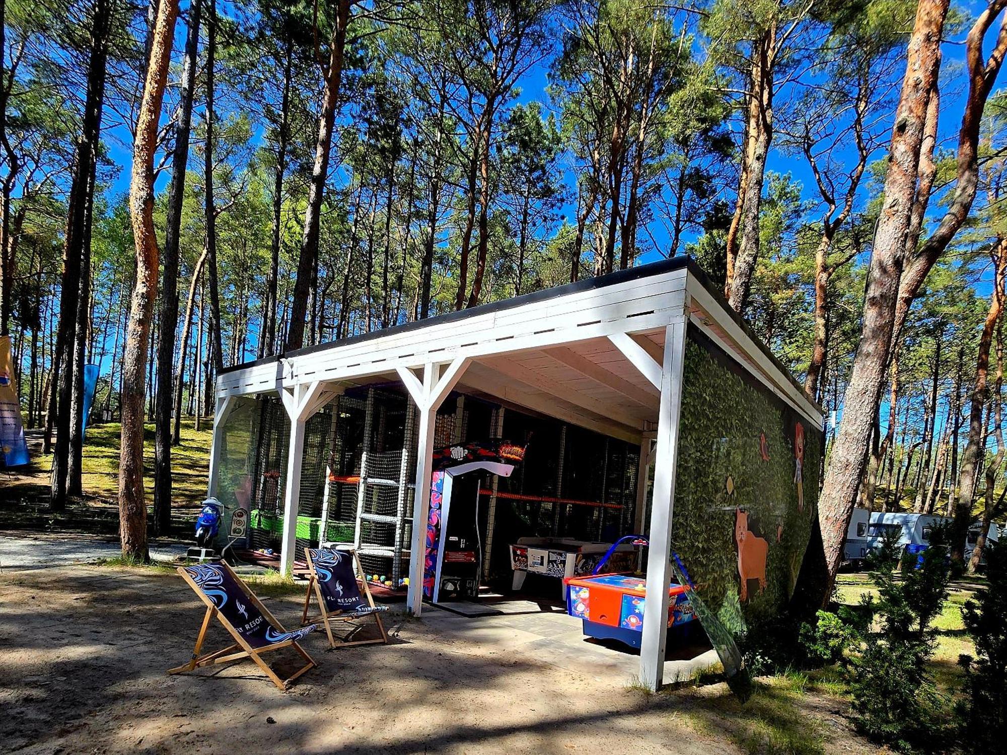 Fly House Leba Villa Екстериор снимка